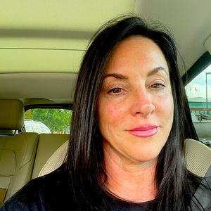 Meet your Posher, Karrie